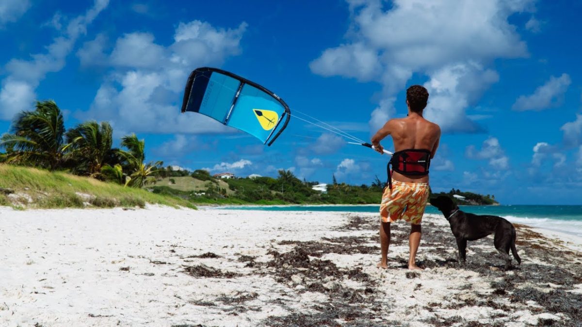 Kitesurfing for beginners: choosing the right gear and accessories ...